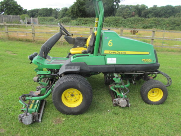 JOHN DEERE 7500 A E CUT HYBRID